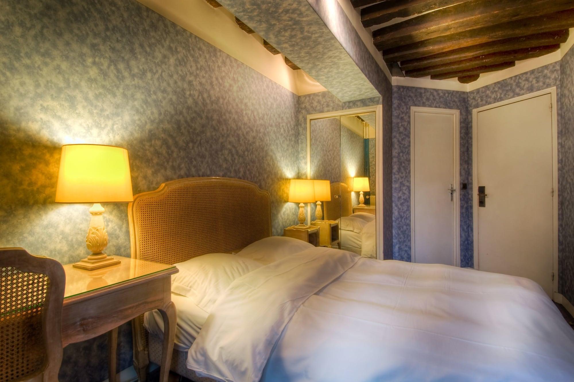 Hotel Baudelaire Opéra Parigi