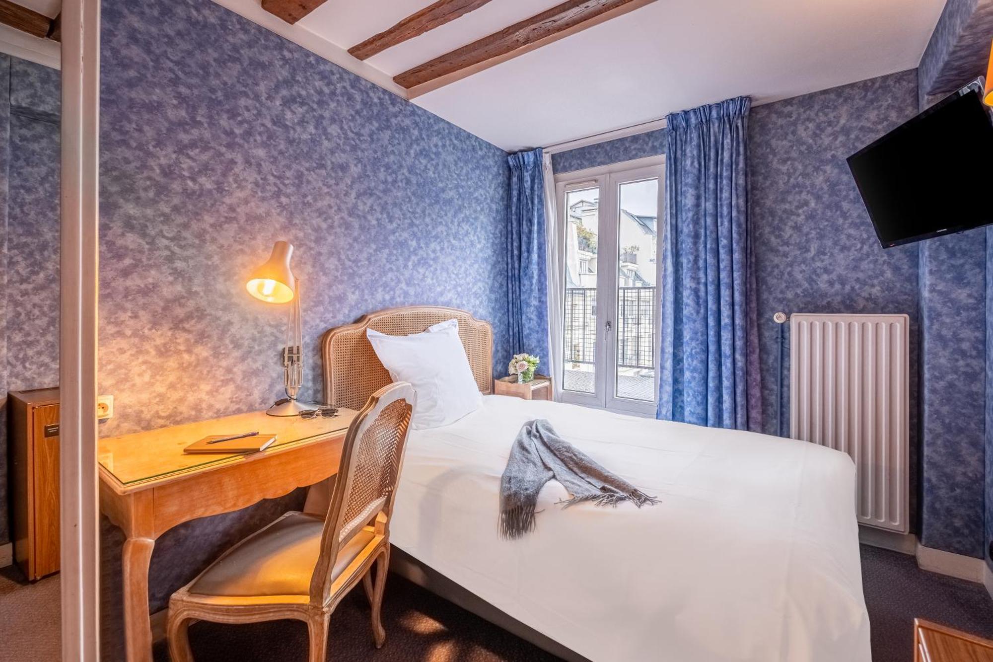 Baudelaire Opéra 3*