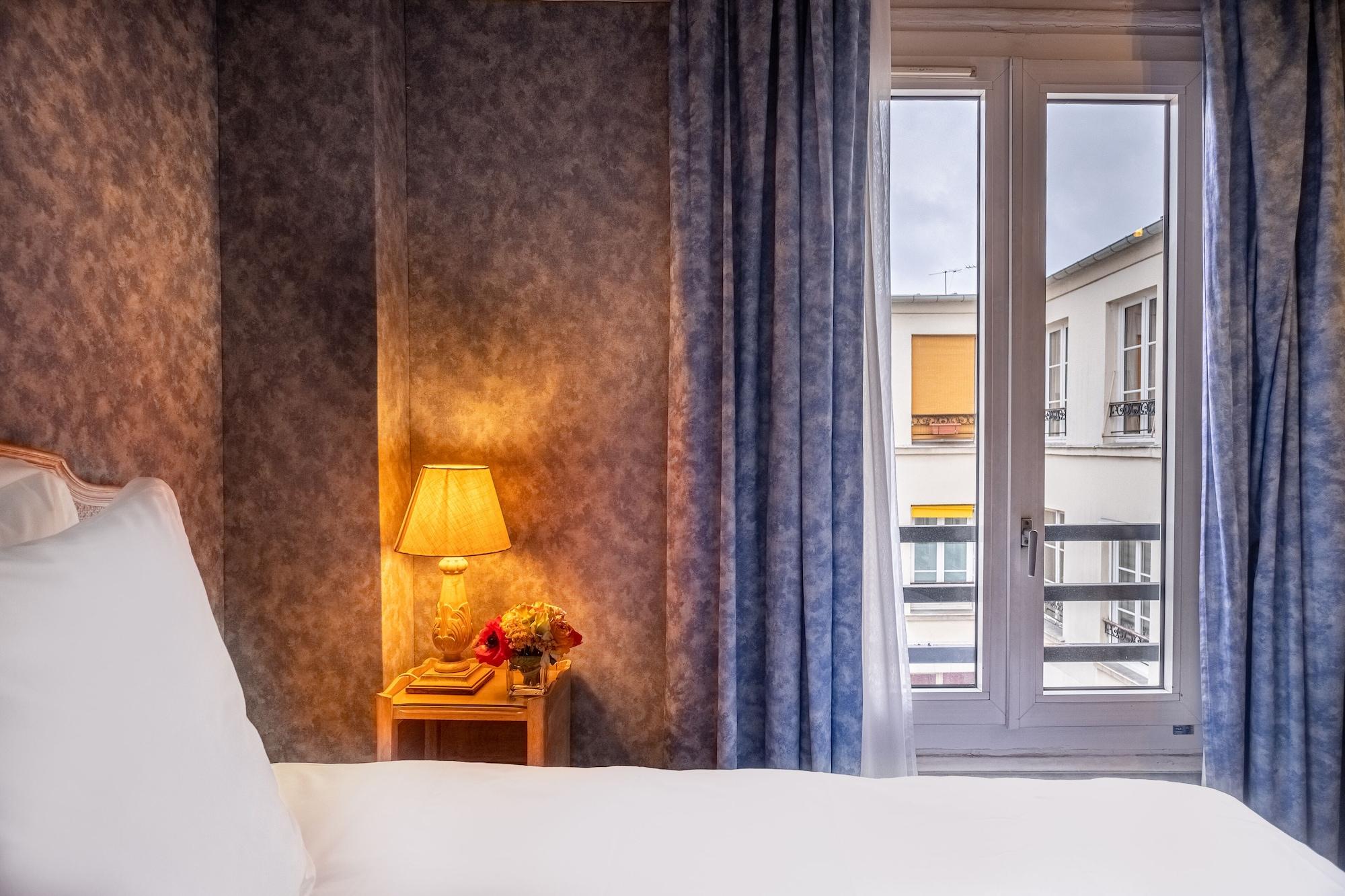 Hotel Baudelaire Opéra Parigi
